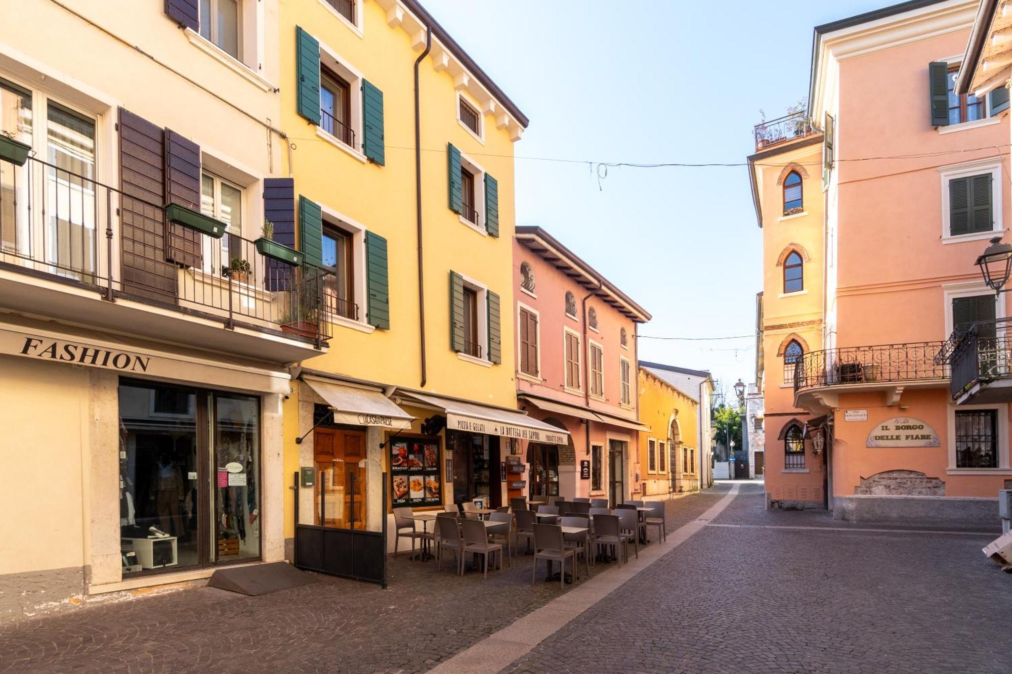 Hotel La Casa In Paese Peschiera del Garda Exterior foto