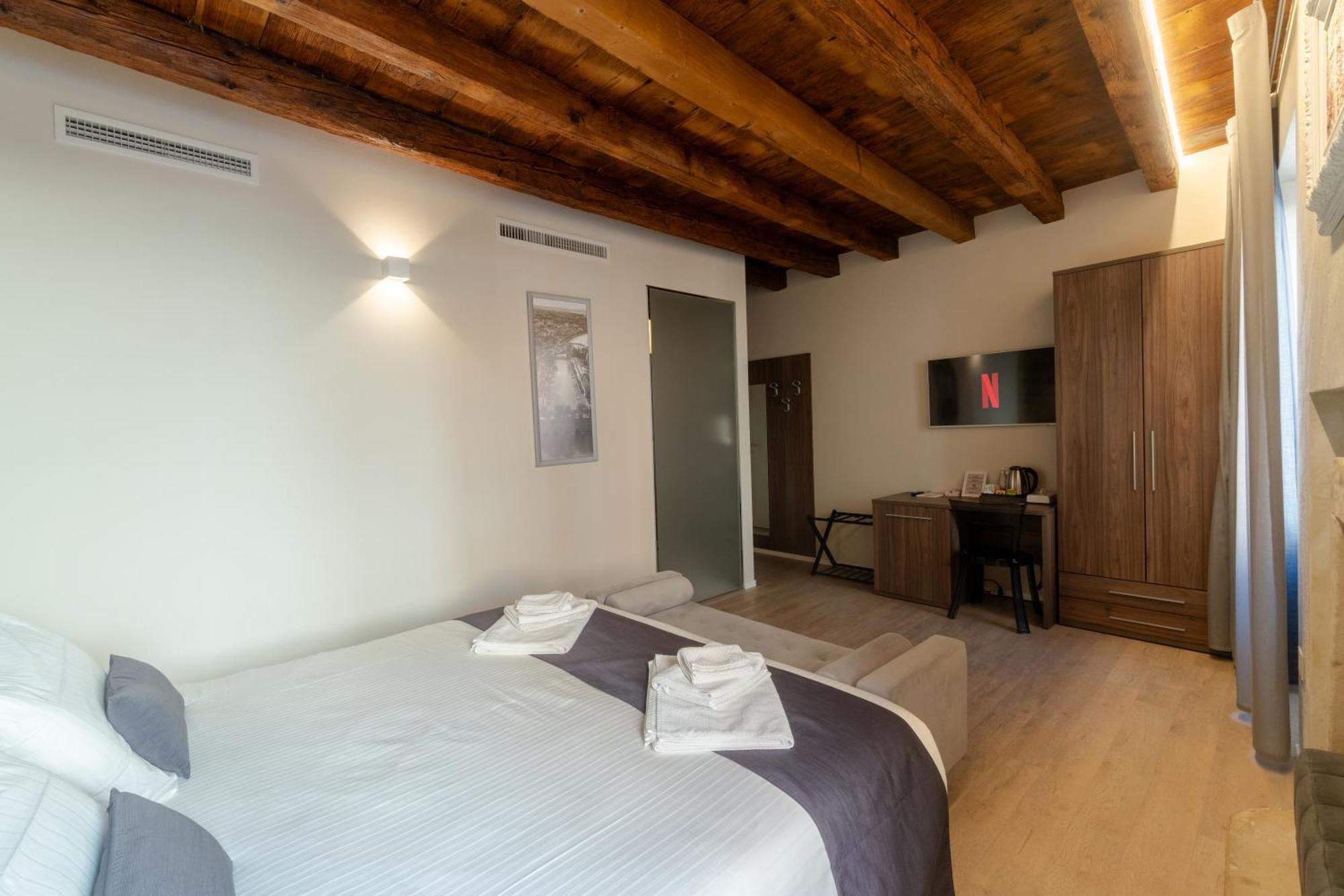 Hotel La Casa In Paese Peschiera del Garda Exterior foto